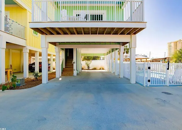 Family Bungalow! Access, Pool, & Fishing Dock * Gulf Shores