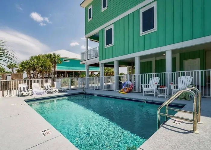 Family Bungalow! Access, Pool, & Fishing Dock Holiday home Gulf Shores