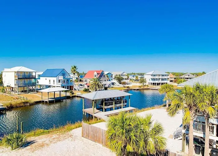 Holiday home Family Bungalow! Access, Pool, & Fishing Dock