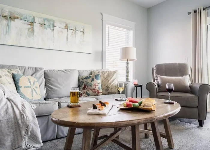 Family Bungalow! Access, Pool, & Fishing Dock * Gulf Shores
