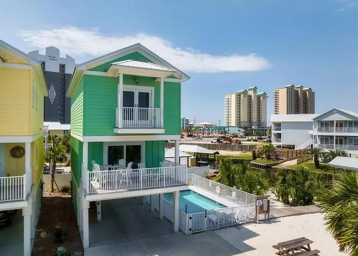 Family Bungalow! Access, Pool, & Fishing Dock Holiday home *
